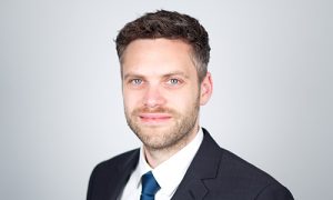 Portrait von Prof. Dr. Tobias Brückmann