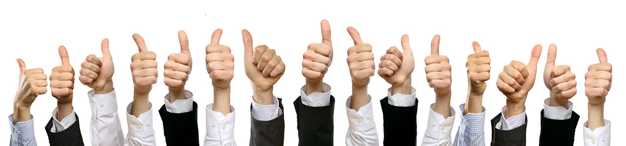fünfzehn Thumbs up in einer Reihe